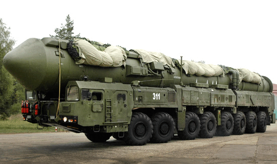 The latest land mobile ICBM to enter the Russian Strategic Missile Force is the SS-29, Russian designation 'RS-24 Yars'. `this 49 ton missile can carry four nuclear warheads to strike targets at a distance 11,000 km. Photo: RVSN