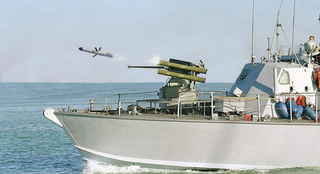Spike LR Missile launched from a Typhoon weapon station on an Israel Navy Super Dvora Mk 2. A similar configuration was recently tested by the US Navy, from an unmanned surface vessel (USV-PEM). Photo: RAFAEL