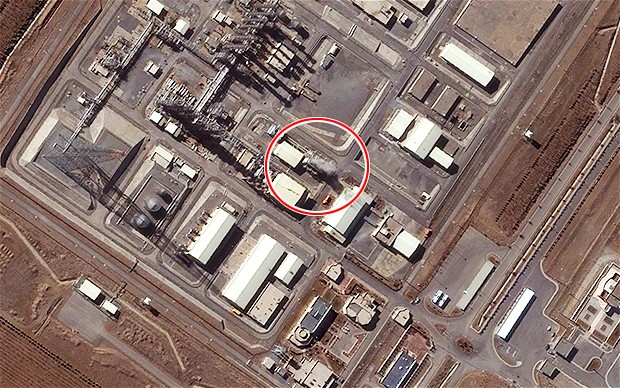 Water vapour, circled, is seen being emitted from forced air coolers at the Arak heavy water production plant earlier this month, showing that the facility is operational Photo: DigitalGlobe Inc/McKenzie Intelligence Ltd