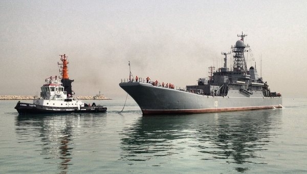 Azov enters the Israeli port of Haifa on the first visit of a Russian military warship in Israel, May 1, 2013. Photo via Novosti.