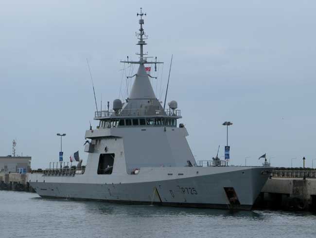 The French L'adroit is the new class of Offshore Patrol Vessel designed and built by DCNS. The vessel was the first to employ the modern conical mast protection covering a structured mast that houses sensors including radar, electronic support measures and other electronic systems in a protected environment. Photo: Tamir Eshel, Defense-Update.
