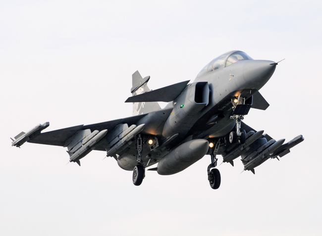 This Gripen NG demonstrator landing at Switzerland for the 2012 demonstration came in an air-dominance configuration, comprising  four dummy missiles of the Meteor AAM and two IRIS-T heat-seeking AAMs at the wingtips. Photo: SAAB