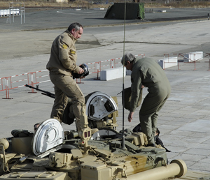 Rogozin inspects a T-90M on the Niznhy Tagil test track. The facility is being rennovated and prepared for the Russian Arms Expo, prepared to become one of the largest biennial defense shows.