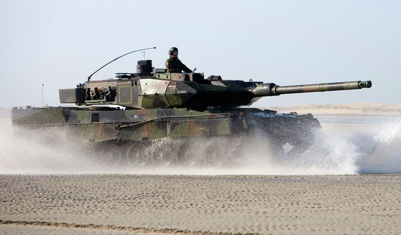 188 Leopard 2A5 tanks were modernized by the Dutch military to the current 2A6 standard between 2000 and 2006. 100 of these tanks are to be transferred to Finland, under the newly announced 200 million deal. 