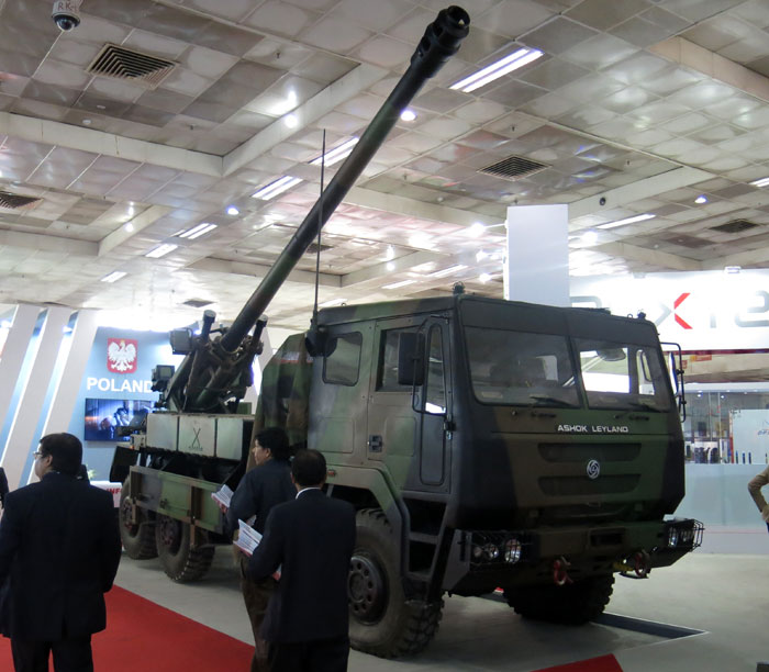 Developed under joint program between Nexter, Larsen & Turbo and Ashok Leyland, this variant of CAESAR mounts 155mm/52Cal cannon on a 6x6 Super Stalion truck  chassis. Photo: Tamir Eshel, Defense-Update