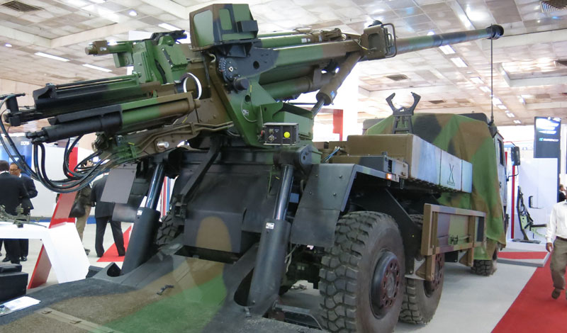 The CAESAR carries a 155mm/39Cal or 52Cal firing standard NATO 155mm ammunition at ranges of 4.5 to 42km. The gun is equipped with automatic laying and relaying between each round firing, thus maintaining high efficiency in continued fire of up to six rounds per minute. The truck carries 24 rounds on board, using insensitive munitions for improved survivability. Photo: Tamir Eshel, Defene-Update.