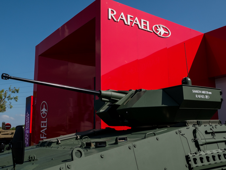 RAFAEL is displaying at Eurosatory eight different weapon stations, one of those shown in the static outdoor area is the new Samson 30 mm turret, mounting an automatic 30mm cannon and two Spike ER missiles. It is installed on a modernized BMP-2 modernized by the Czech company Excalibur. Replacing the original Russian turret saved several tons that could be 'spent' on additional armor, while clearing more space for troops and equipment inside the protected fighting compartment.