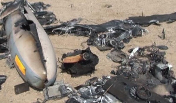 Remains of an Israeli Hermes 450 one shot down by Iranian missiles. Over Central Iran. Photo: Iranian Official photo.