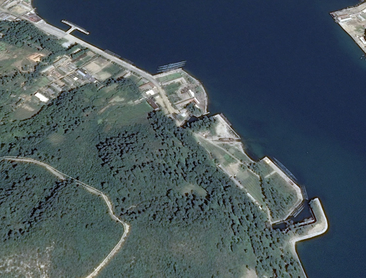 This submarine base near Iwon, in North Korea, bases some of the DPRK's operational submarines. The majority are obsolete Whisky class and Romeo class subs, both diesel electric powered, of Russian origin. Photo via Google Earth