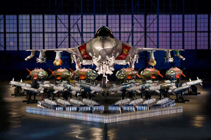 F-35A_Weapons_Carriage800