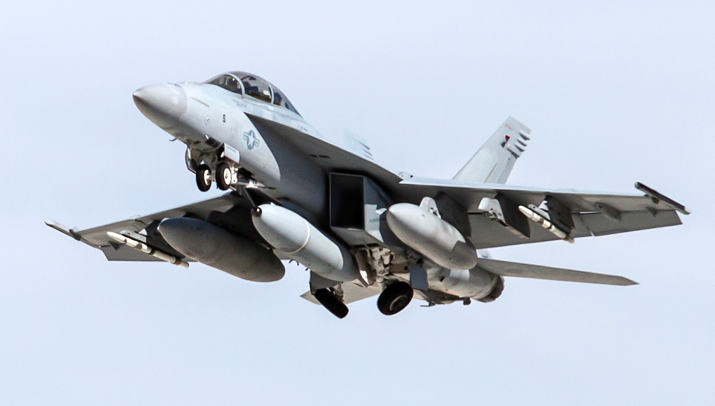The IRST21 flew for the first time on an F/A-18F in April 2014.