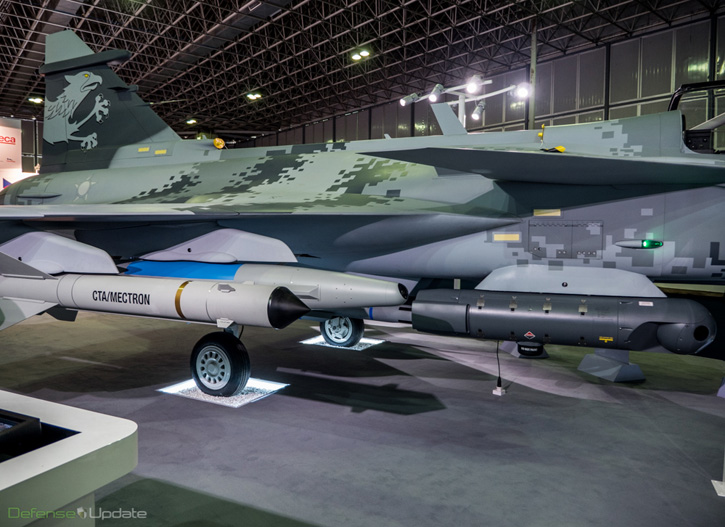 The full scale model of Gripen NG on display at LAAD 2015 shows the carriage of three METEOR BVRAAM missiles under the fuselage. oto: Noam Eshel, Defense-Update