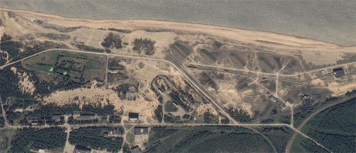 The missile test site near the village of Nyonoksa, located along the coast of the the white sea. Photo: Google Earth